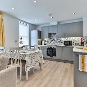 https://belle-house-apt-6.yorkshirehotels.net