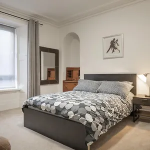 https://hutch-2-bed-apart.hotelsaberdeenuk.com